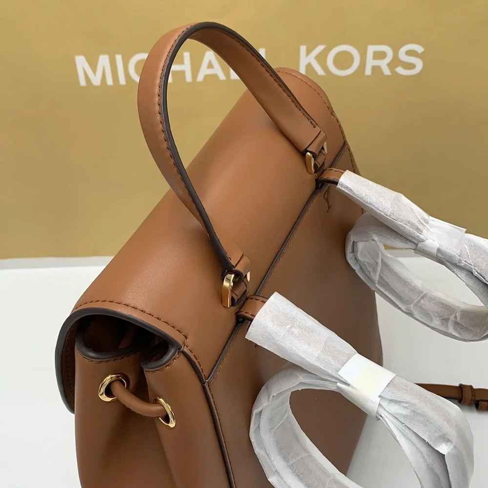 MICHAEL KORS PHOEBE MEDIUM DRAWSTRING BACKPACK VANILLA / BROWN SIGNATURE COLOR